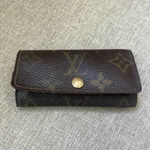 Louis Vuitton | Monogram 4 Ring Key Case Holder